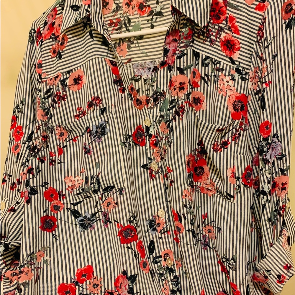 Iz Byer Vneck Floral Button Down with Blue Stripes